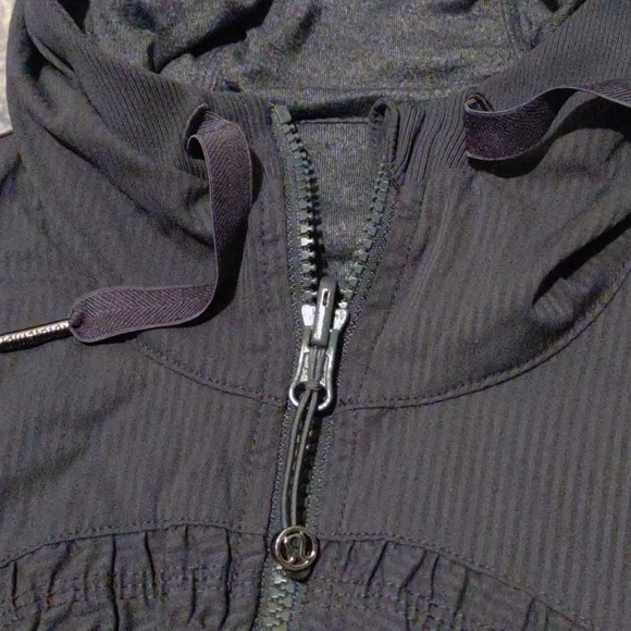 Lululemon | Thermal Jackets - Picture 4 of 6